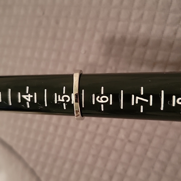 Dark Blue Sapphire Ring - Picture 7 of 9